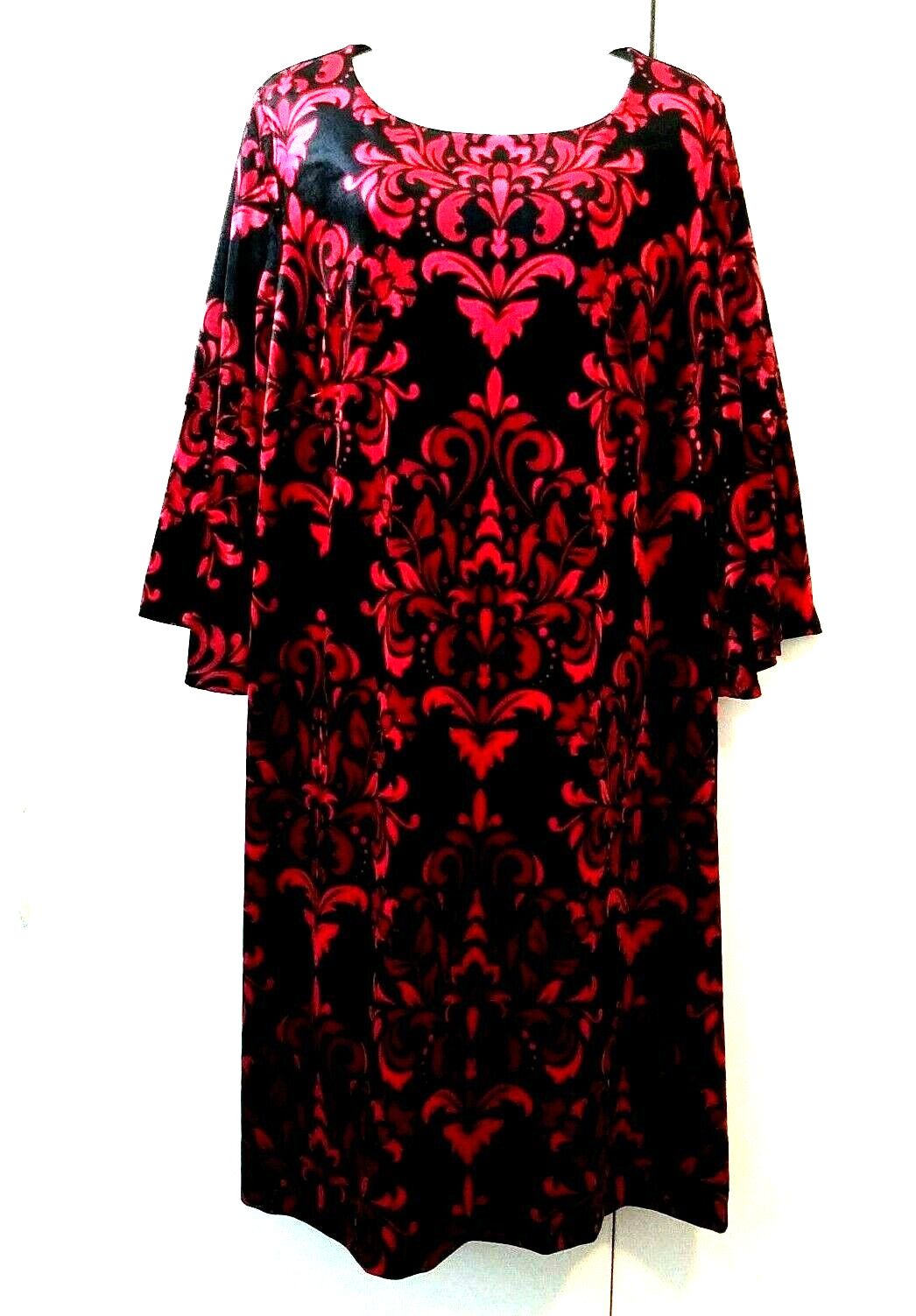 NEW STUDIO ONE BLACK RED FLEUR DE LIS 3/4 BELL SLEEVE VELVET DRESS PLUS SIZE 20W
