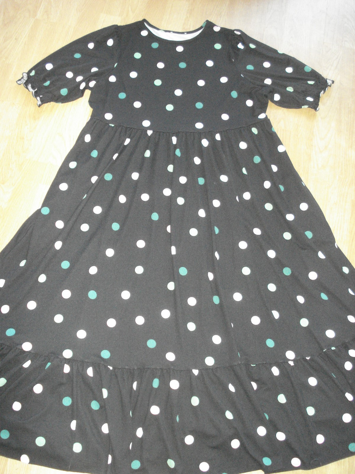 JD WILLIAMS BLACK POLKA DOT POCKETS FLORAL POLY/ELASTANE SHORT SLEEVE UK 16