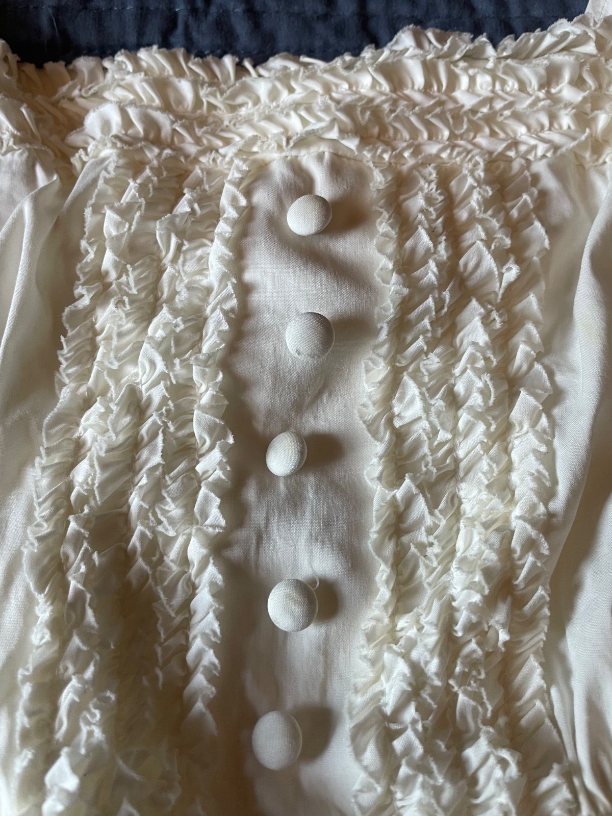 BCBGMAXAZRIA Bubble Hem Dress Size Ivory Ruffles XS