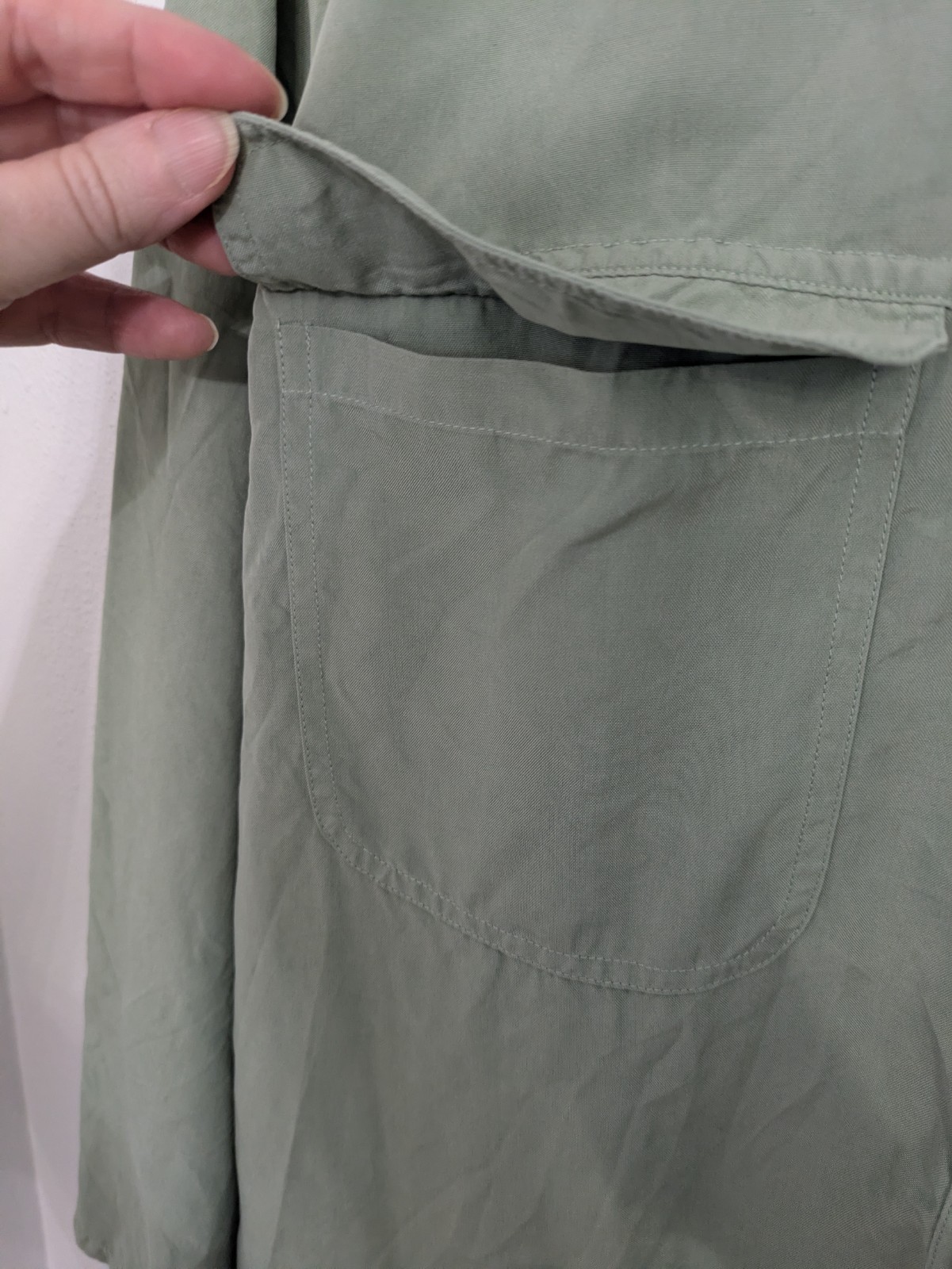 Victoria Soie 100% Silk Green Button Front V-Neck Midi Shirt Dress Sz 12 Pockets