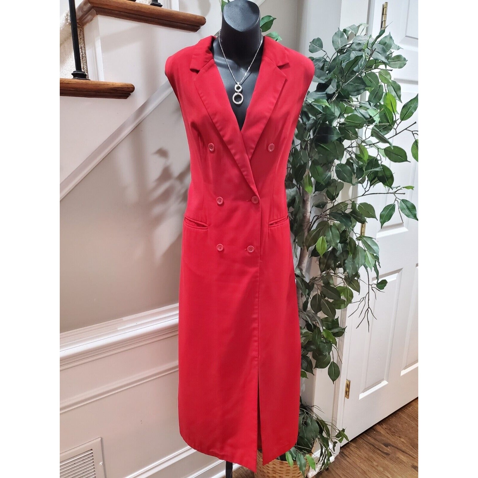 Metro Style Women’s Red Polyester V-Neck Sleeveless Long Maxi Dress Size 10