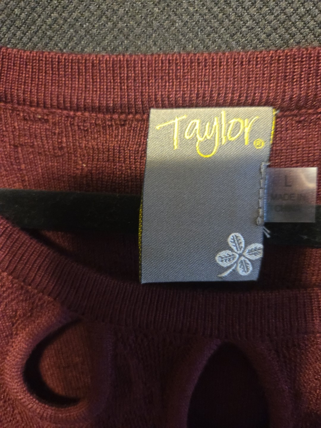 Taylor Factory Maroon Shift Dress Size Large Round Neck Split Sleeve