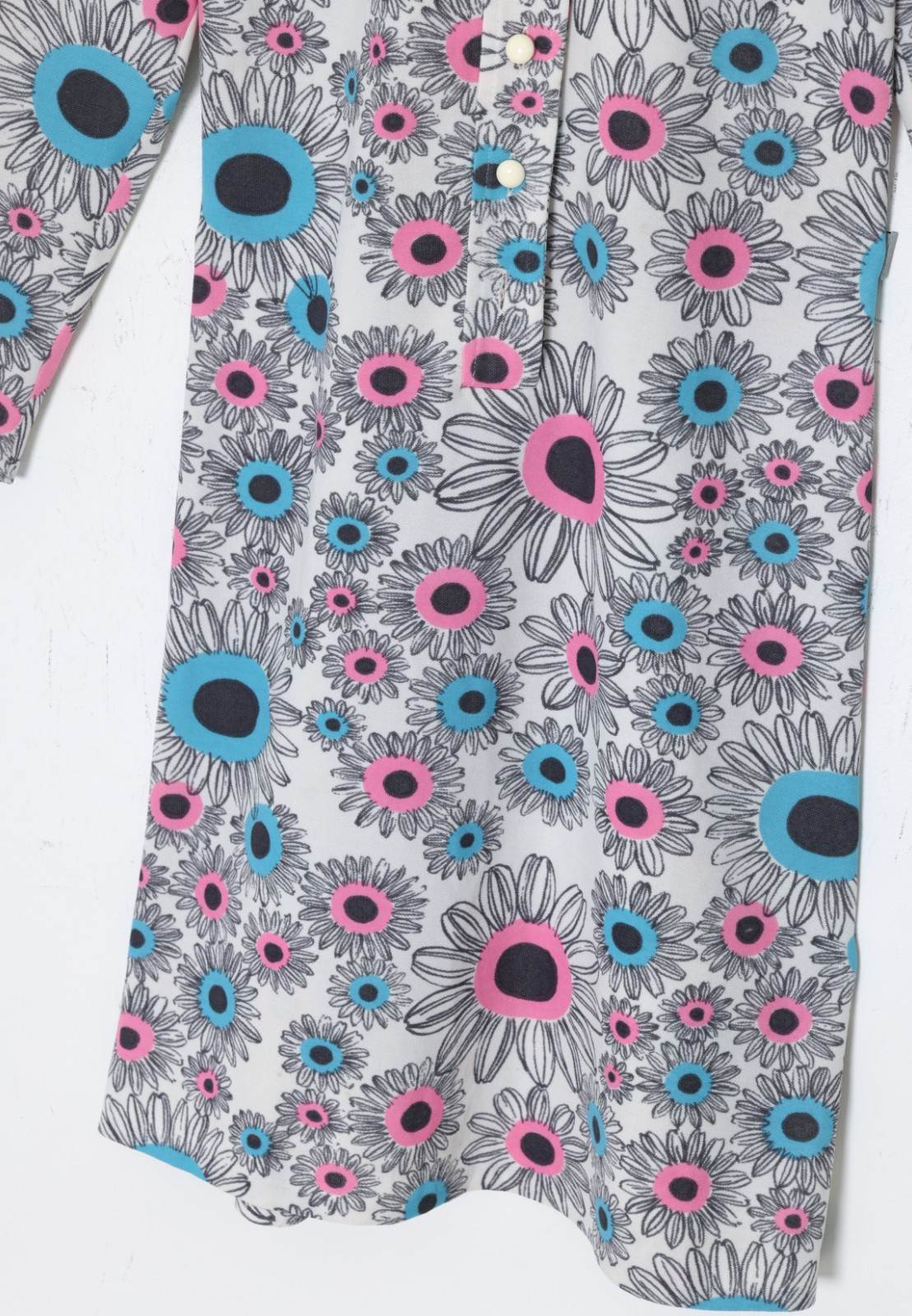1970s, Finnish Printed Leisure Shift Dress, Psychedelic Daisy Motif