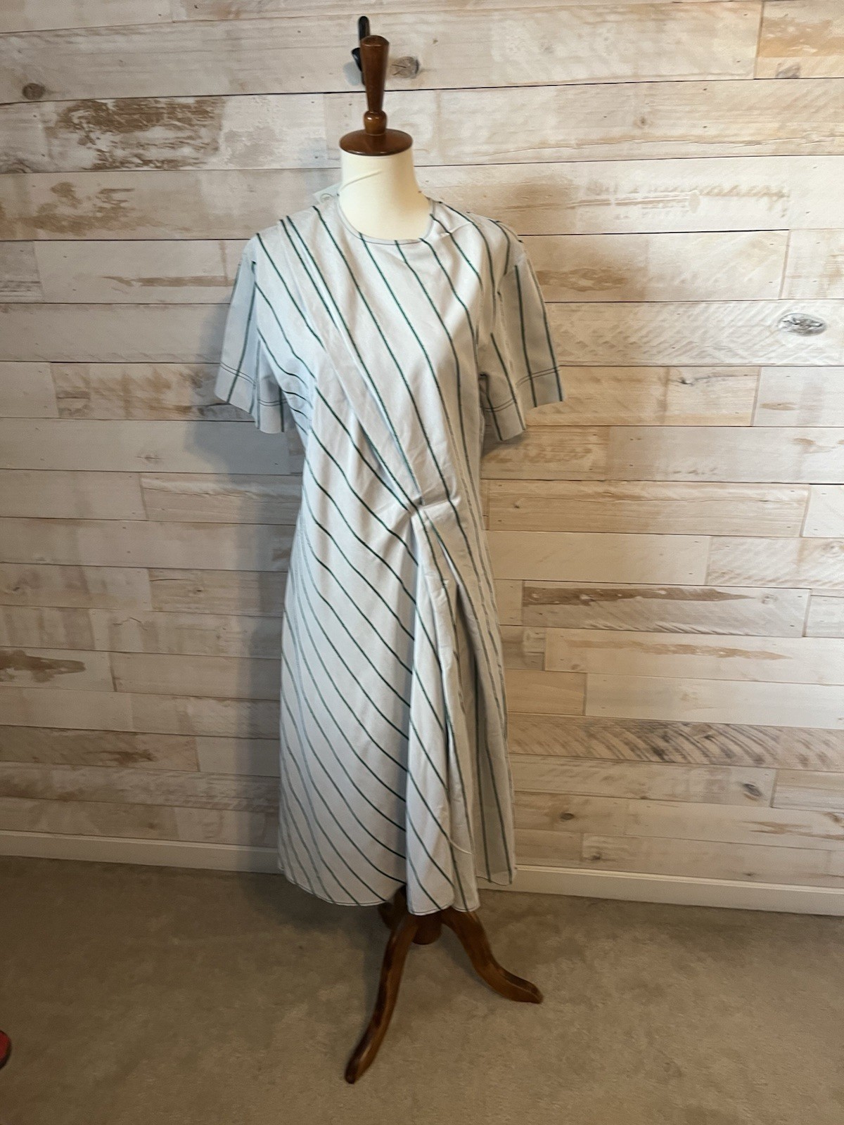 NWT cedric Charlier size 4 faux wrap midi dress in stripe zip closure green/gray