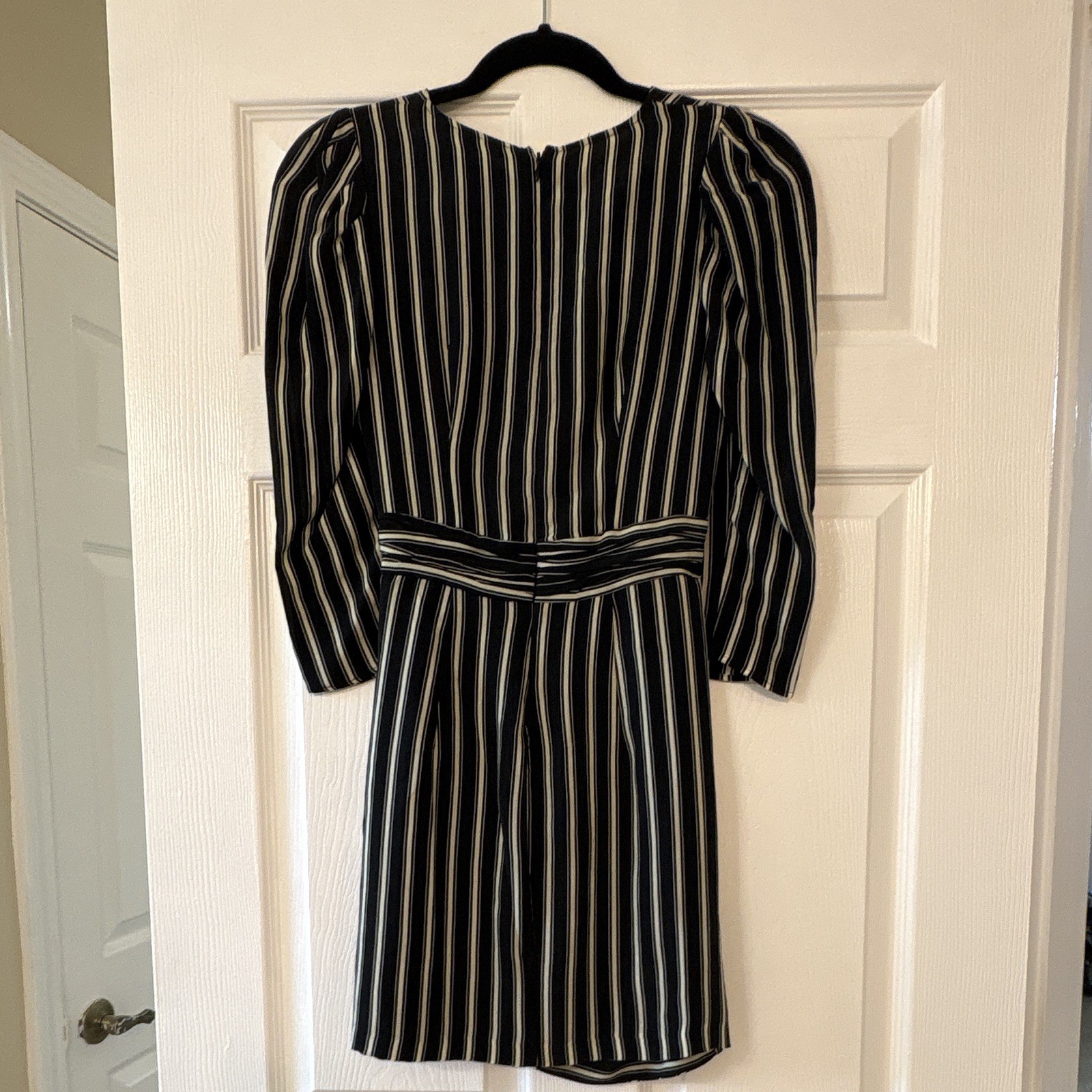 Zara Womens Size XS Black/White Striped V-Neck Ruched Puff Sleeve Mini Dress