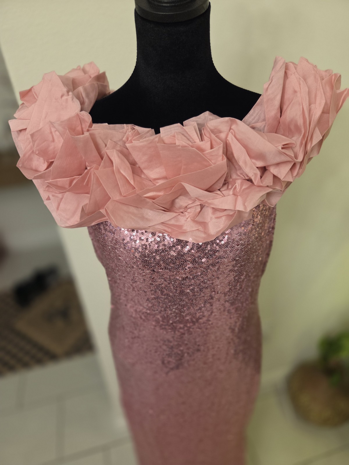 Women’s Pink Solid Sequin Off Shoulder Ruffle Long Gown Zip Closure Size L