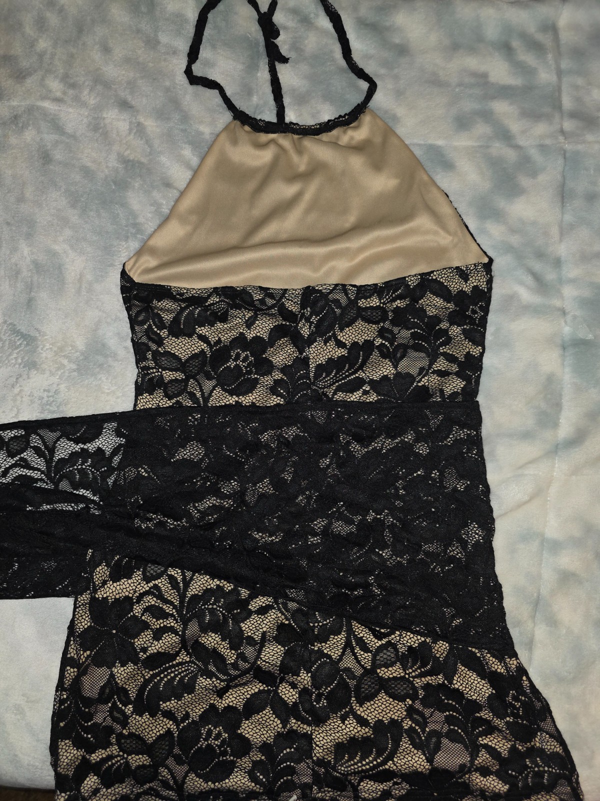 Womwns size Large Lace halter dress