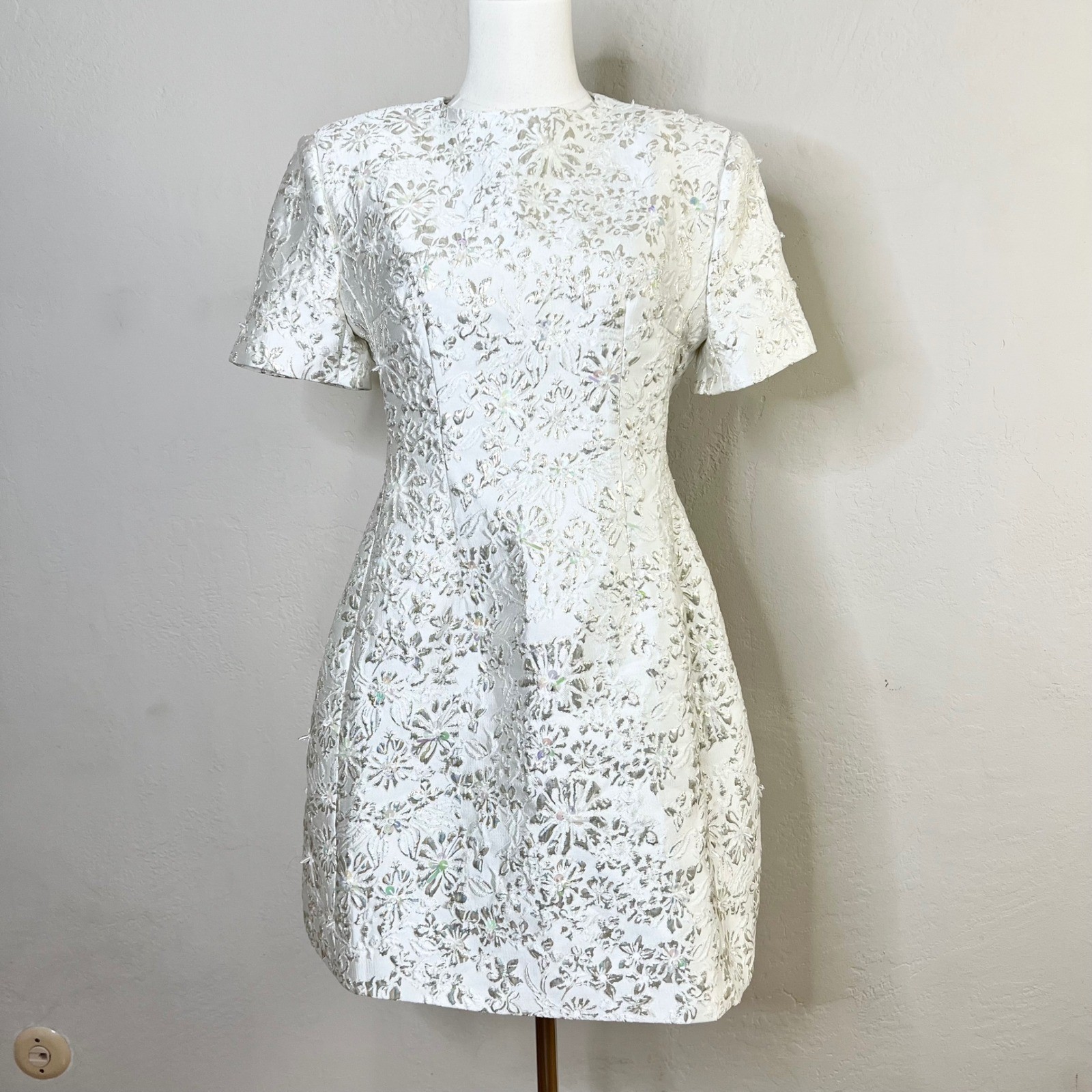 CATCHALL Mini Dress Floral Brocade Size Medium Ivory Silver Sequin Beaded New