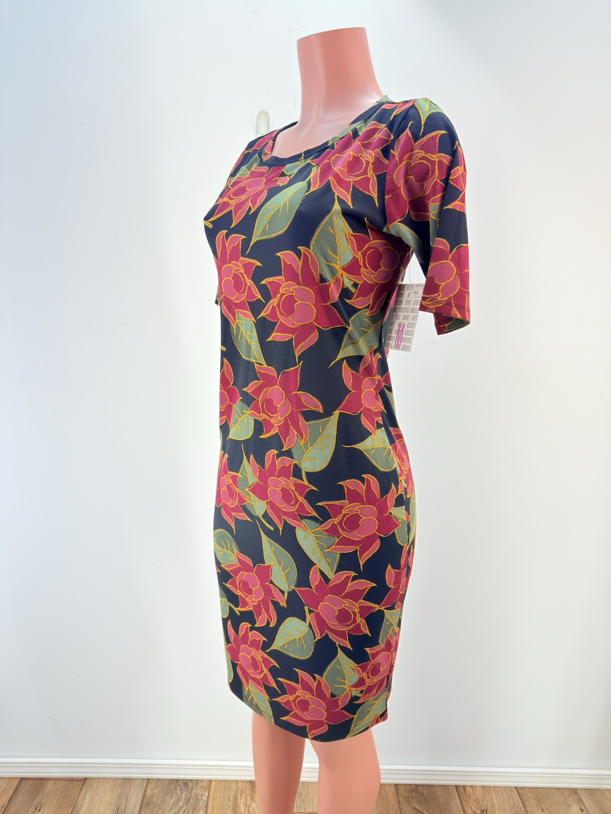 New LuLaRoe Julia Women Dress Bodycon M Black Red Flower Floral Stretch