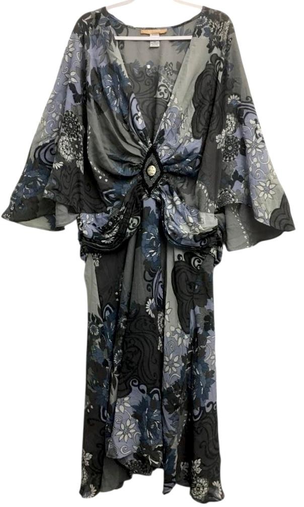 Soft Focus 22W dress gray blue floral print v neck embellished butterfly sleeve