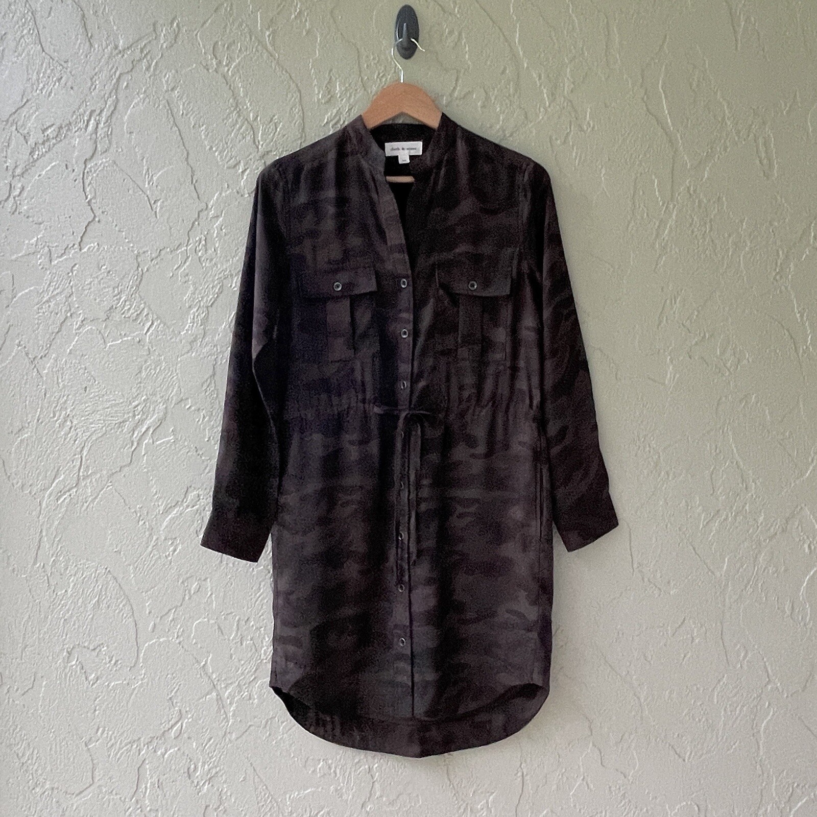 Cloth & Stone Women’s XS 100% Tencel Lyocell Long Sleeve Camo Mini Dress NWOT