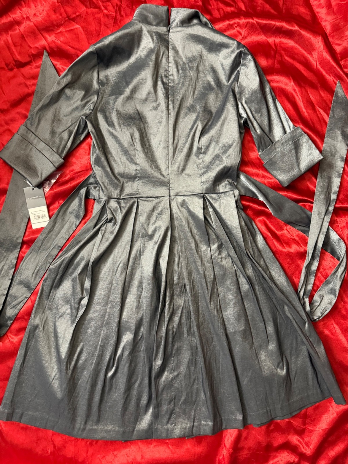 NEW Donna Ricco Silver Metallic size 4 fit & Flare Taffeta Pleat Skirt dress