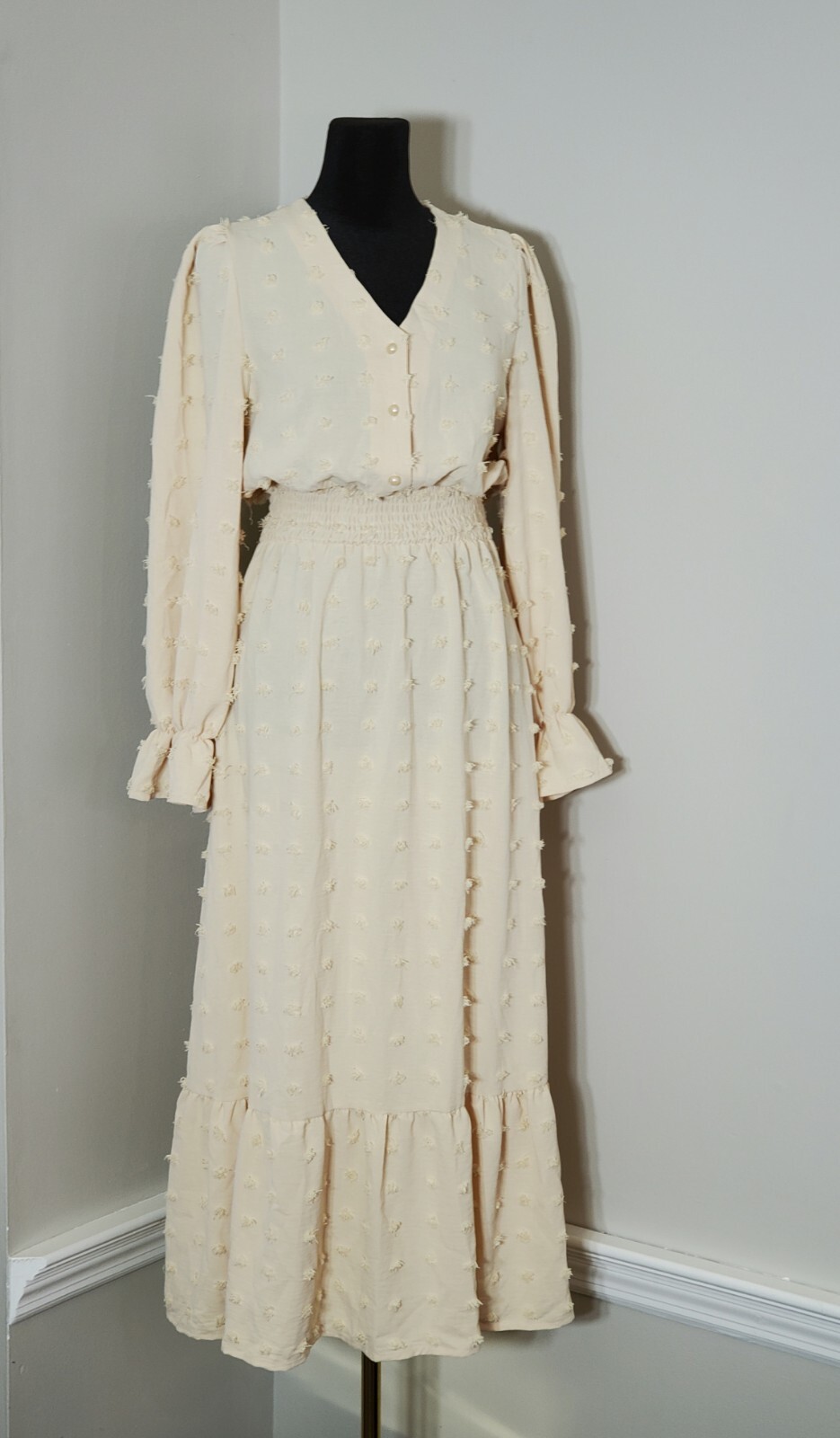 Bogo Swiss Dots Smocked Ruffle Maxi Dress Cream Size Small NWT RT$59
