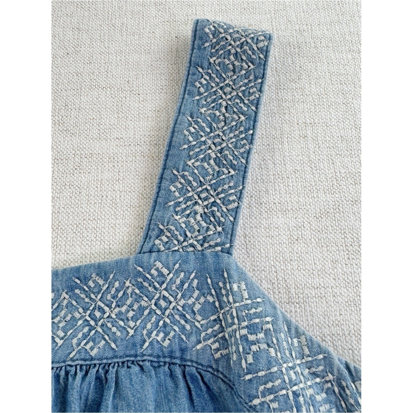 Universal Thread Chambray Embroidered Square Neck summer Dress women’s size M