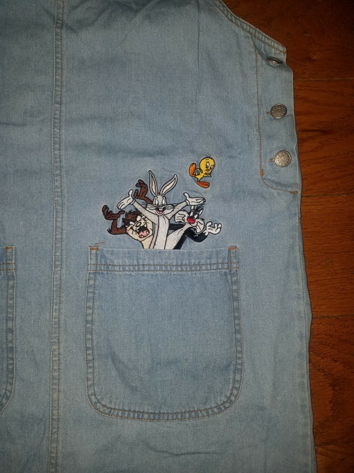 Vintage Womens Warner Bros Disney Looney Tunes Denim Embroider Dress Size Medium