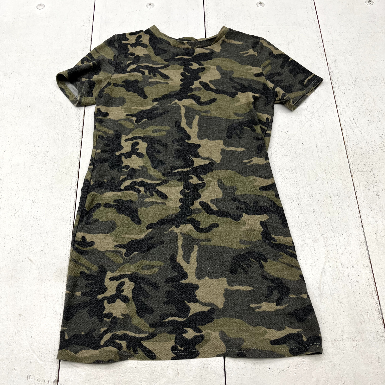 Popular Basics Green Camouflage Print Short Sleeve T-Shirt Dress Women’s Size S