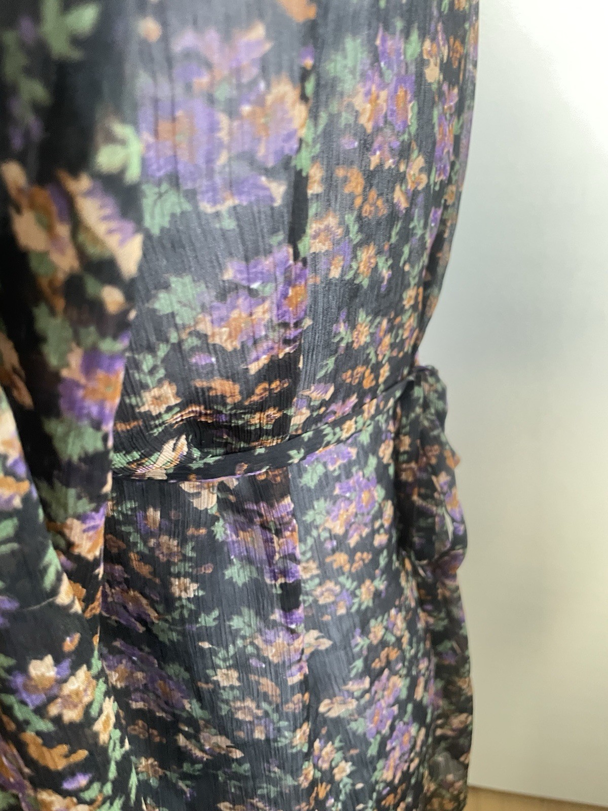 Buckle Daytrip Floral Sheer Tunic Mini Dress V-Neck 3/4 Sleeve
