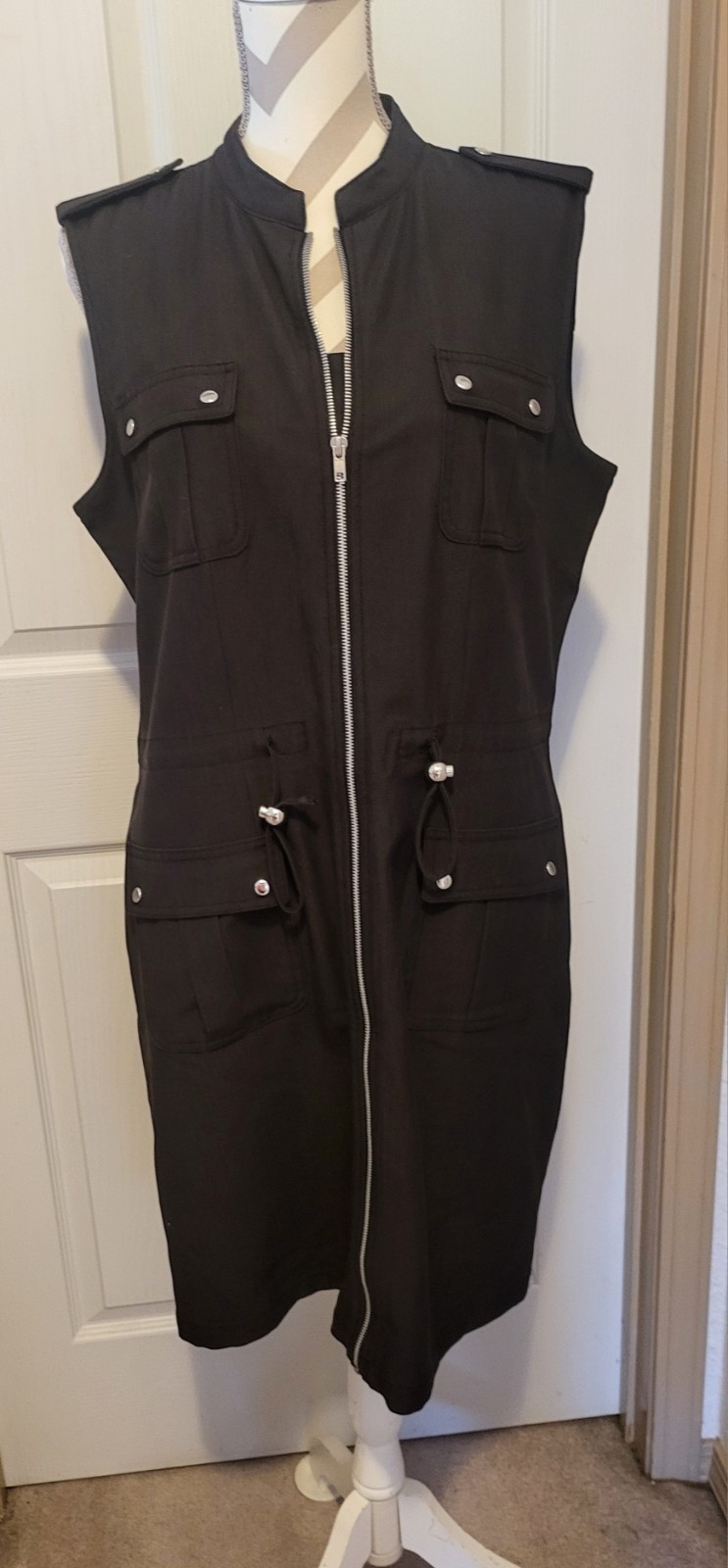 True Envy Dress Sz 14 Full Zip Sleeveless Black Pocket Collarless Stretch…