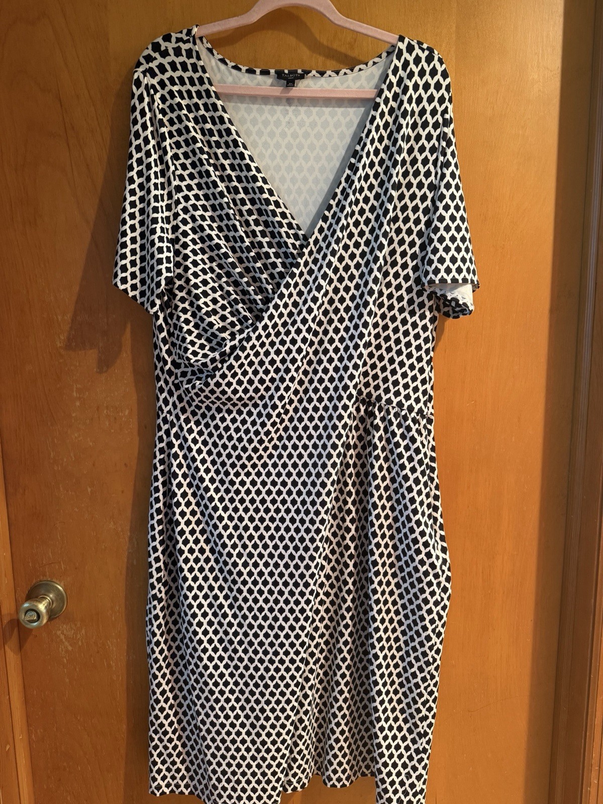 Classic Talbots Plus Size 2X Ivory And Black Dress