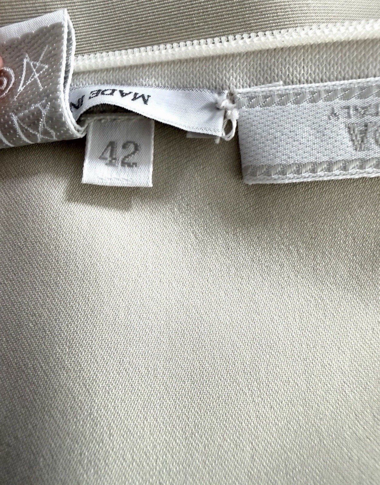 Prada Women Beige Sleeveless Sheath Dress Size 42 Zip Round Neck
