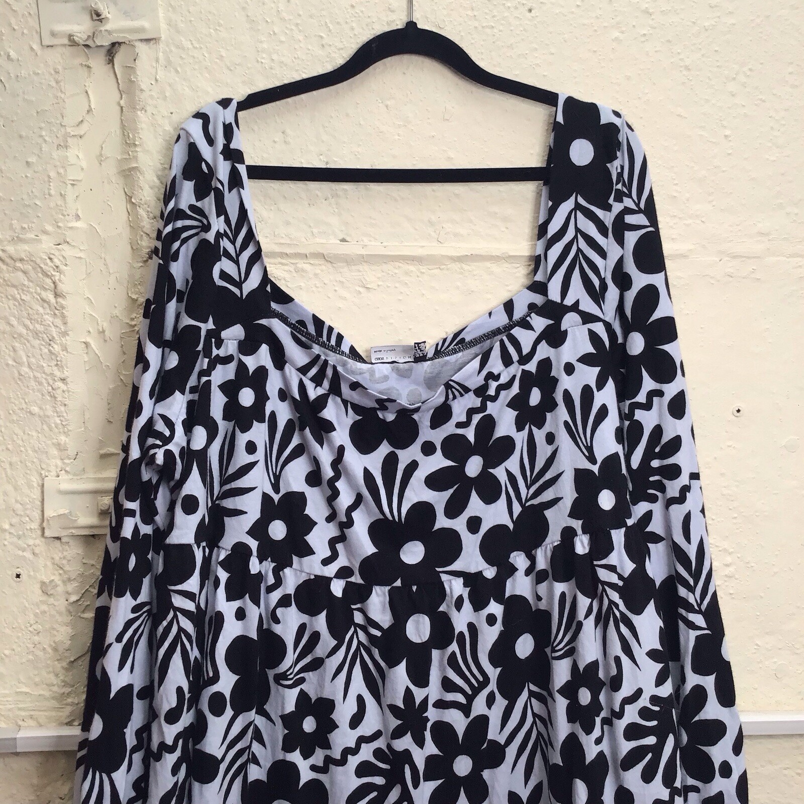 ASOS Uk 20 Black Floral Style Print Square Neck Long Sleeve Casual Travel
