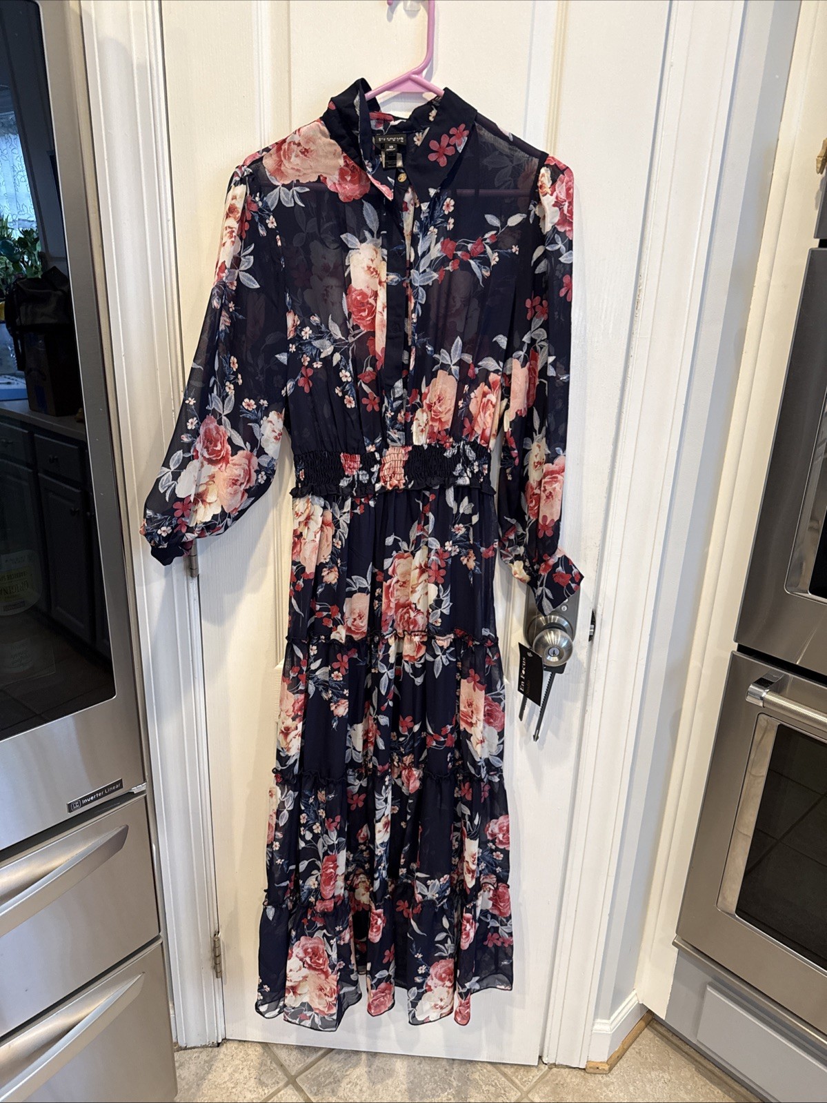 GORGEOUS En focus Studio Florist Maxi Dress Size 10/ Medium Brand New with Tags
