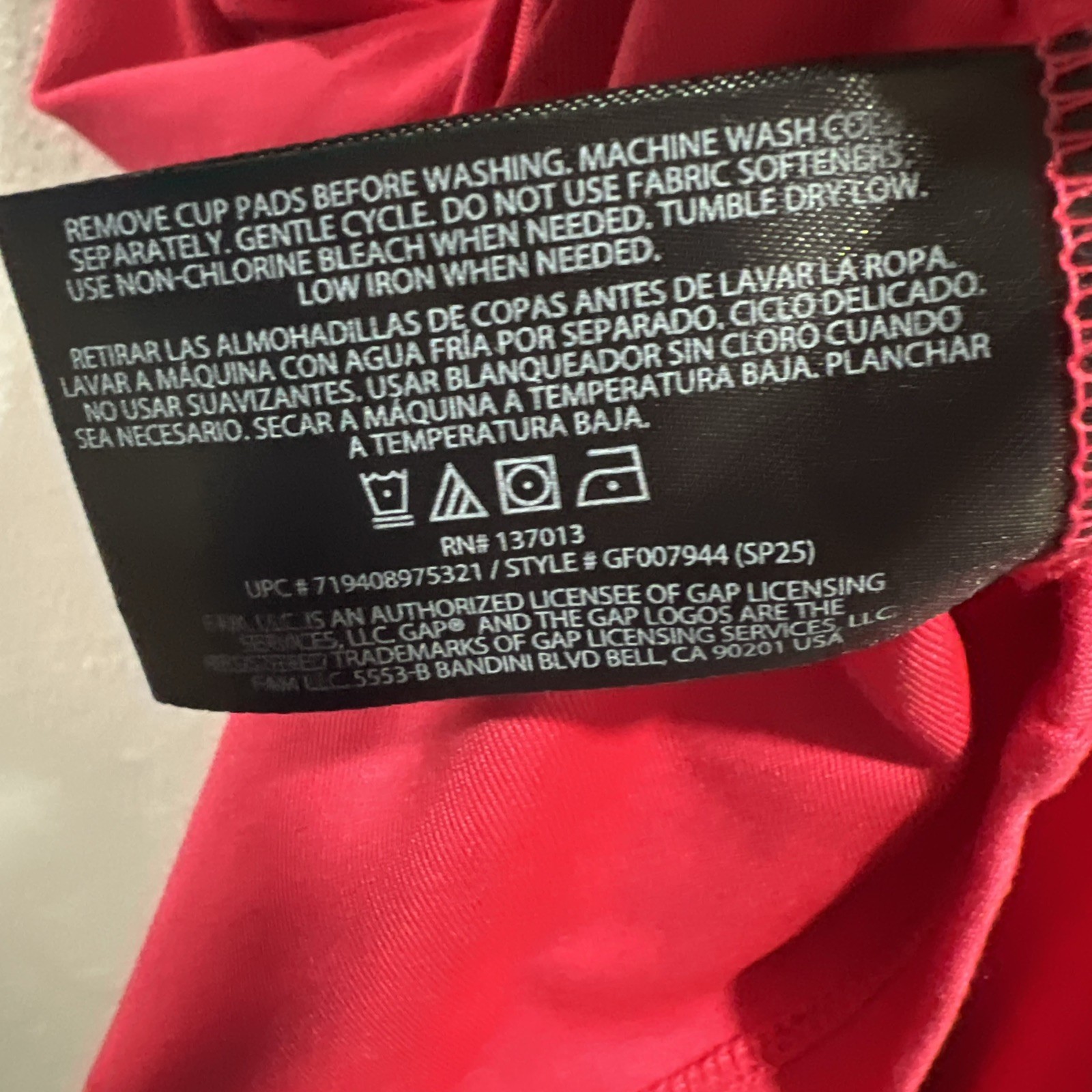 GapFit Active Dress Size Medium Red Bra Hidden Biker Shorts Pocket