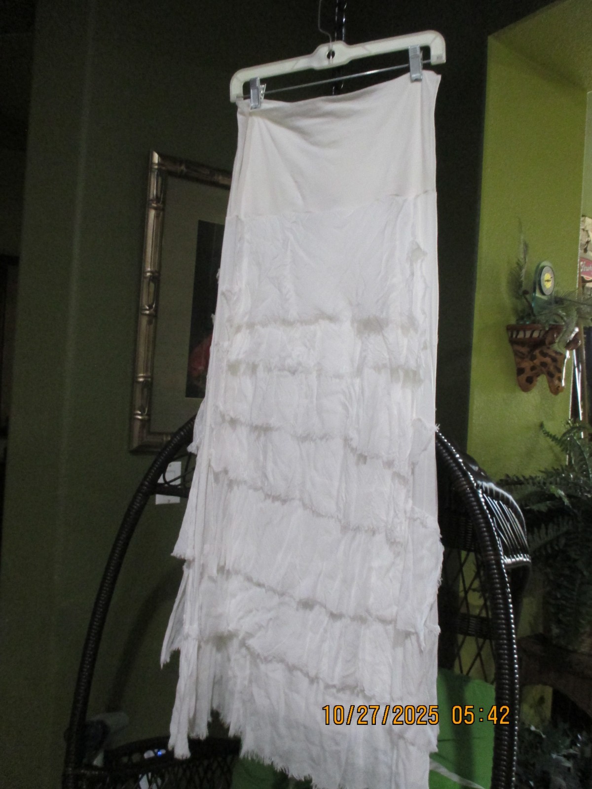 NWT BLOOM! MADE IN ITALY! WHITE BOTIQUE LONG STRETCH DRESS FLAT RUFFLES DOWN OS
