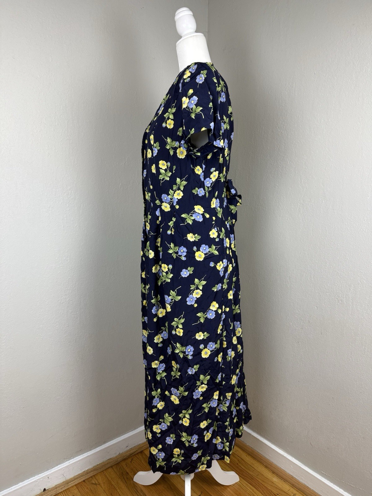 Vintage Worthington Navy Blue Floral Cottagecore Dress