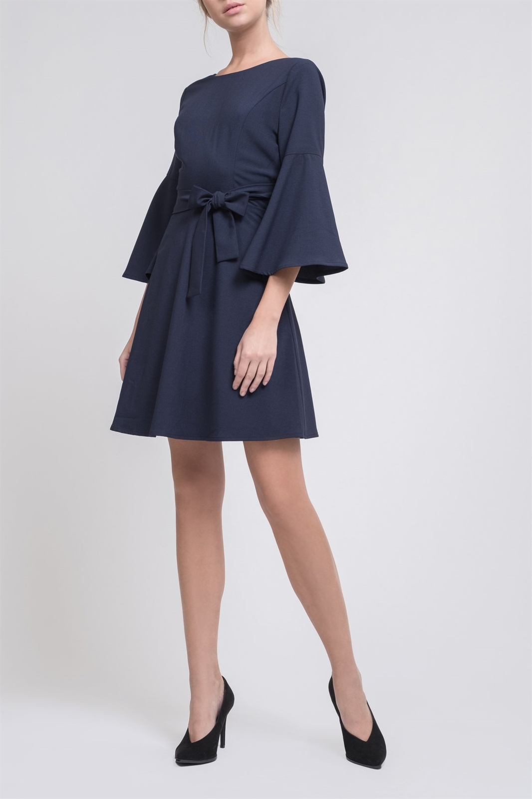 J.O.A. 148289 Women’s Fit Dress with Flare Sleeve Cut Out Back and Sash Sz M