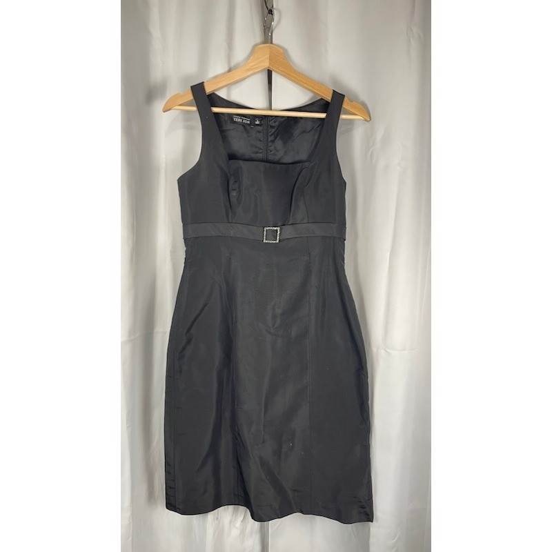 Rickie Freeman Teri Jon Black Sheath Cocktail Dress Rhinestone Buckle Size 2