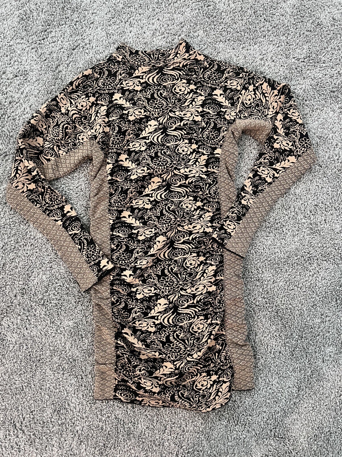 Zara Black beige Patterned fitted ruched Midi sweater Dress Size Medium Large