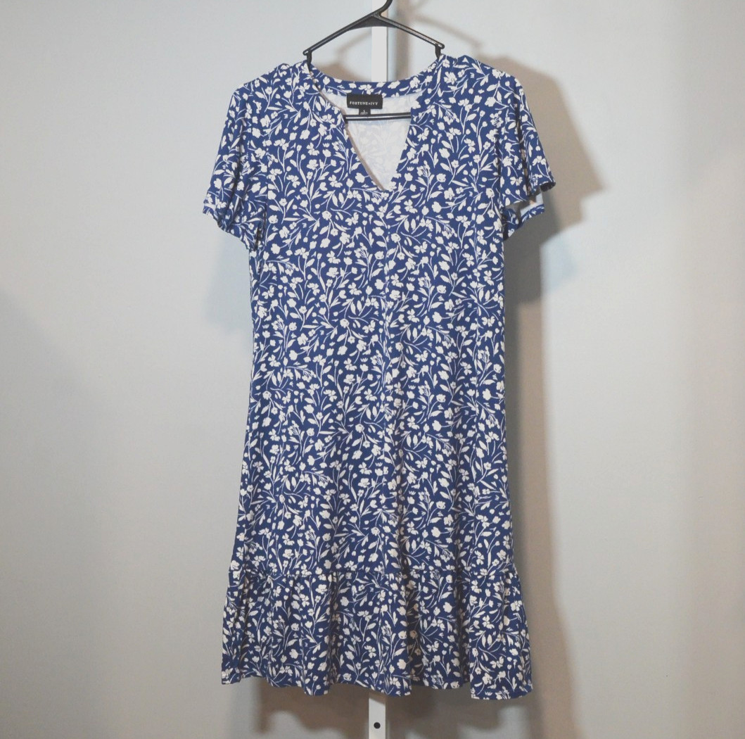 Fortune & Ivy Size L Navy Blue/White Floral Flutter Sleeves Ruffle at Hem