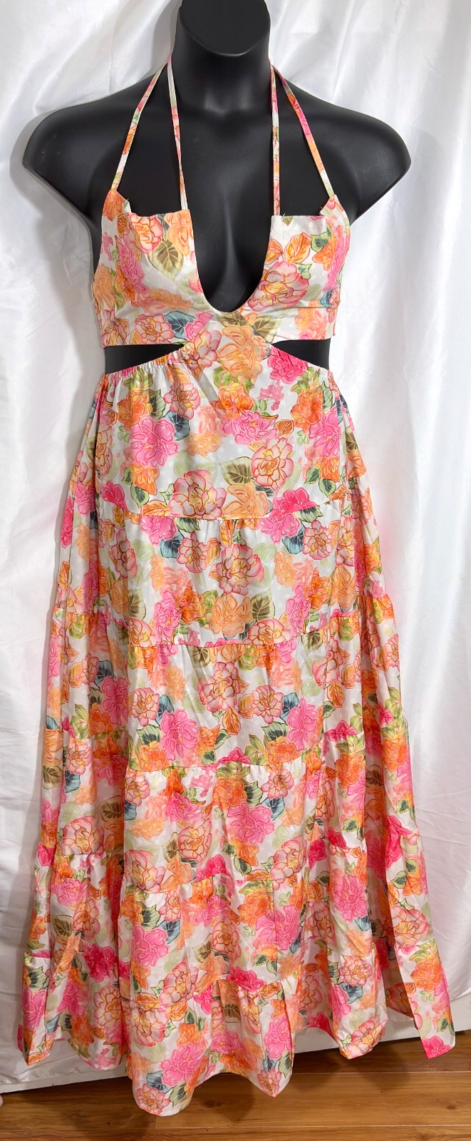 women’s dress size medium pink peach floral v-neck tiered full length polyester