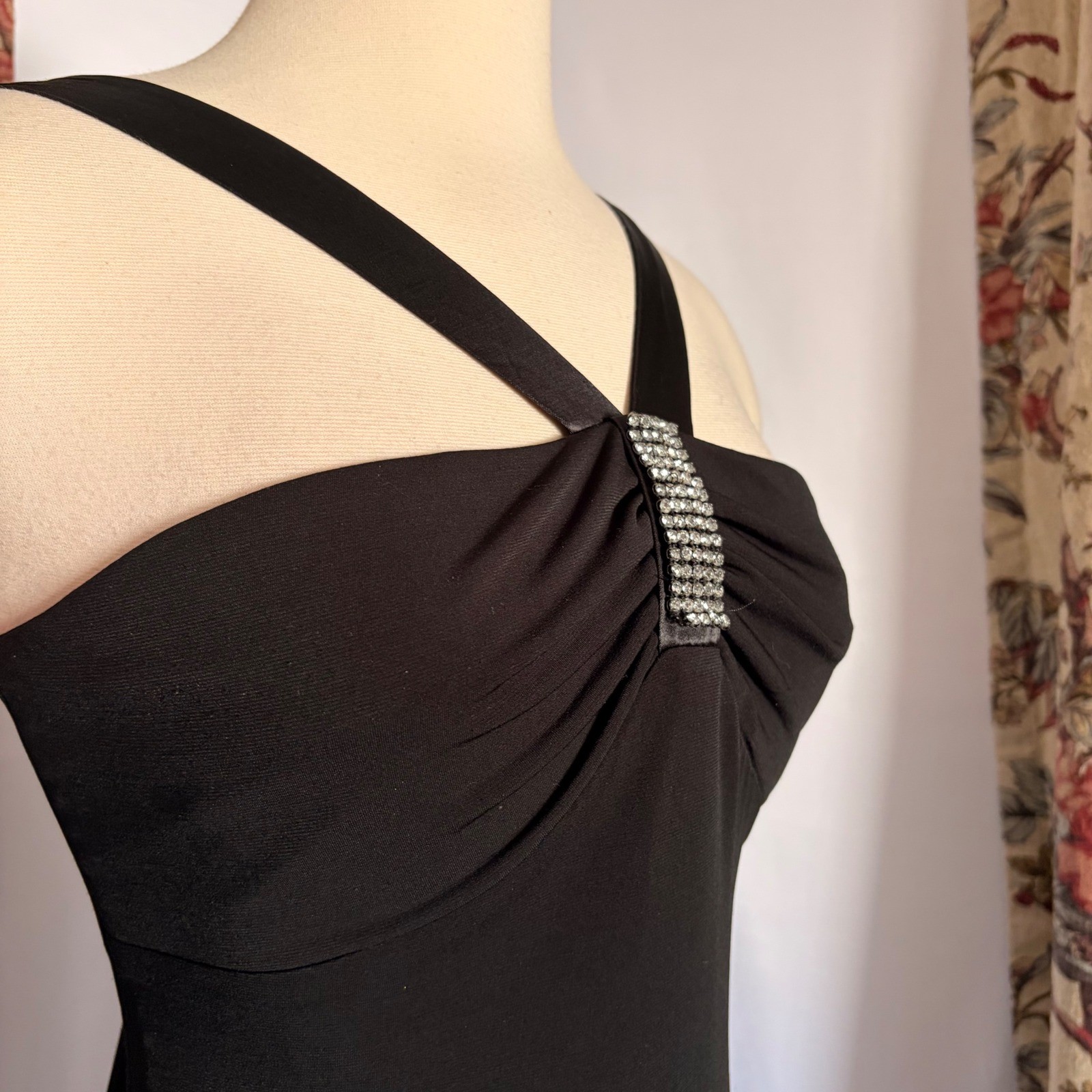 City Triangles Gorgeous flowy Black Maxi Dress/gown with Rhinestone Bust Detail