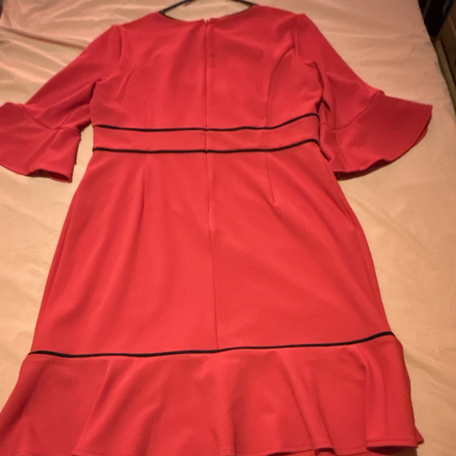 Sandra Darren Women’s Sheath Solid Knit Round Neck Bell 3/4 Sleeve Red 14 Zip