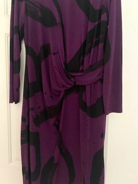 New BETTY JACKSON Size 16 Flattering Style DRESS Purple & Black EASY SLIP ON FIT