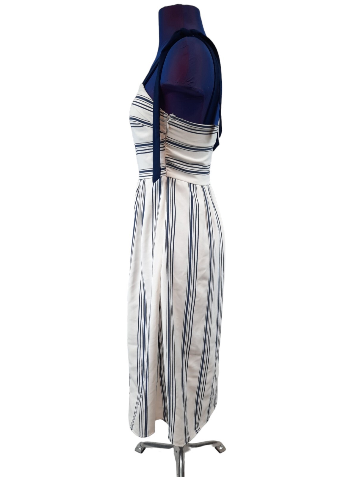 She + Sky White & Navy Striped Square Neck Midi Dress Size Small Women’s M40