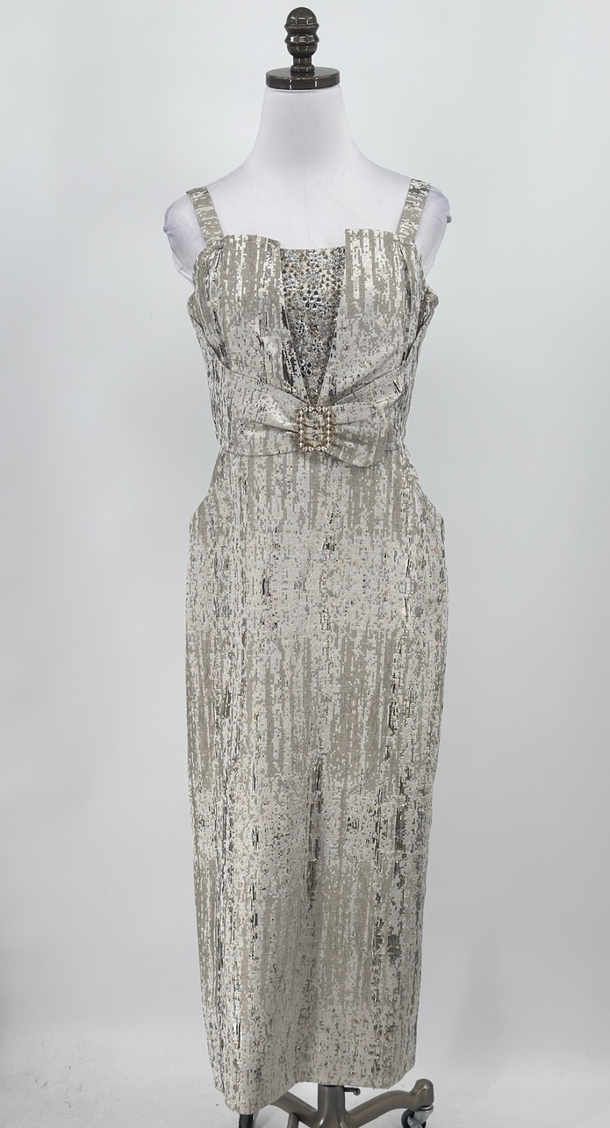 St. John Womens Silver Brocade Rhinestone Sleeveless Midi Sheath Dress Sz 6