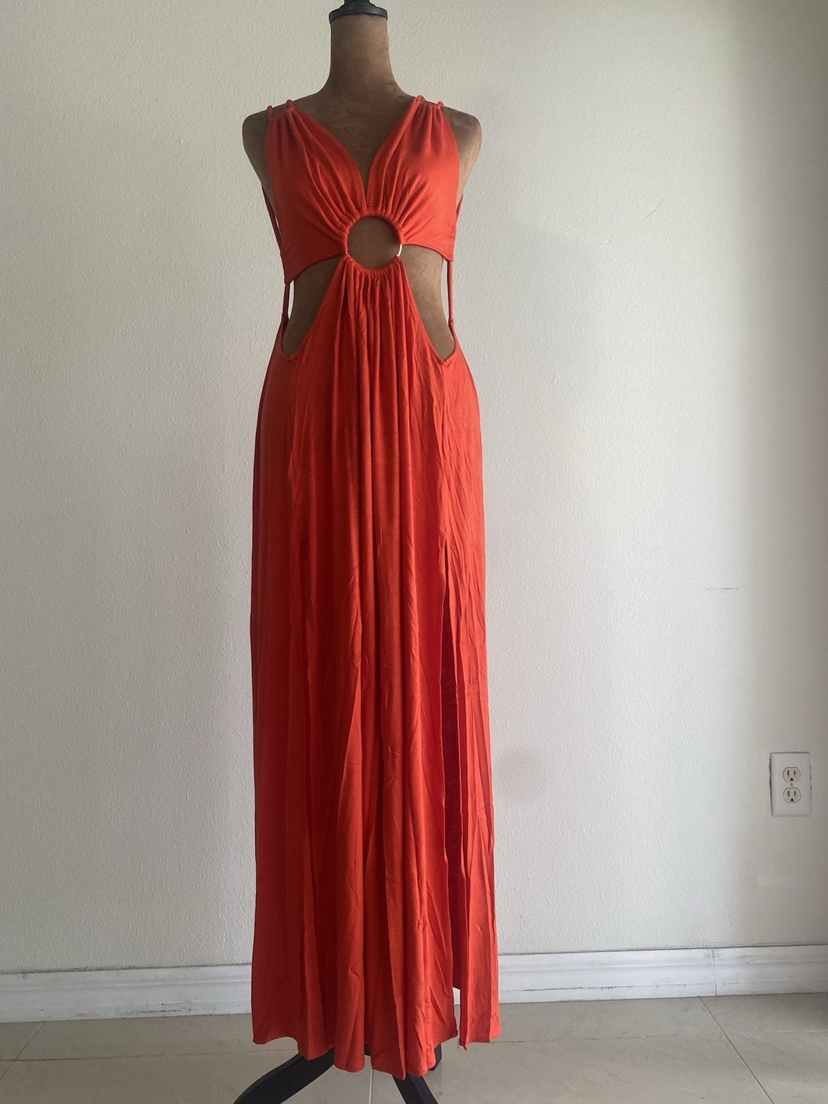 Olivaceous Orange Cut-Out Open Back V-Neck Maxi Dress Party/Cocktail M