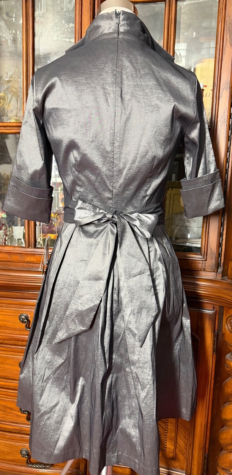 NEW Donna Ricco Silver Metallic size 4 fit & Flare Taffeta Pleat Skirt dress