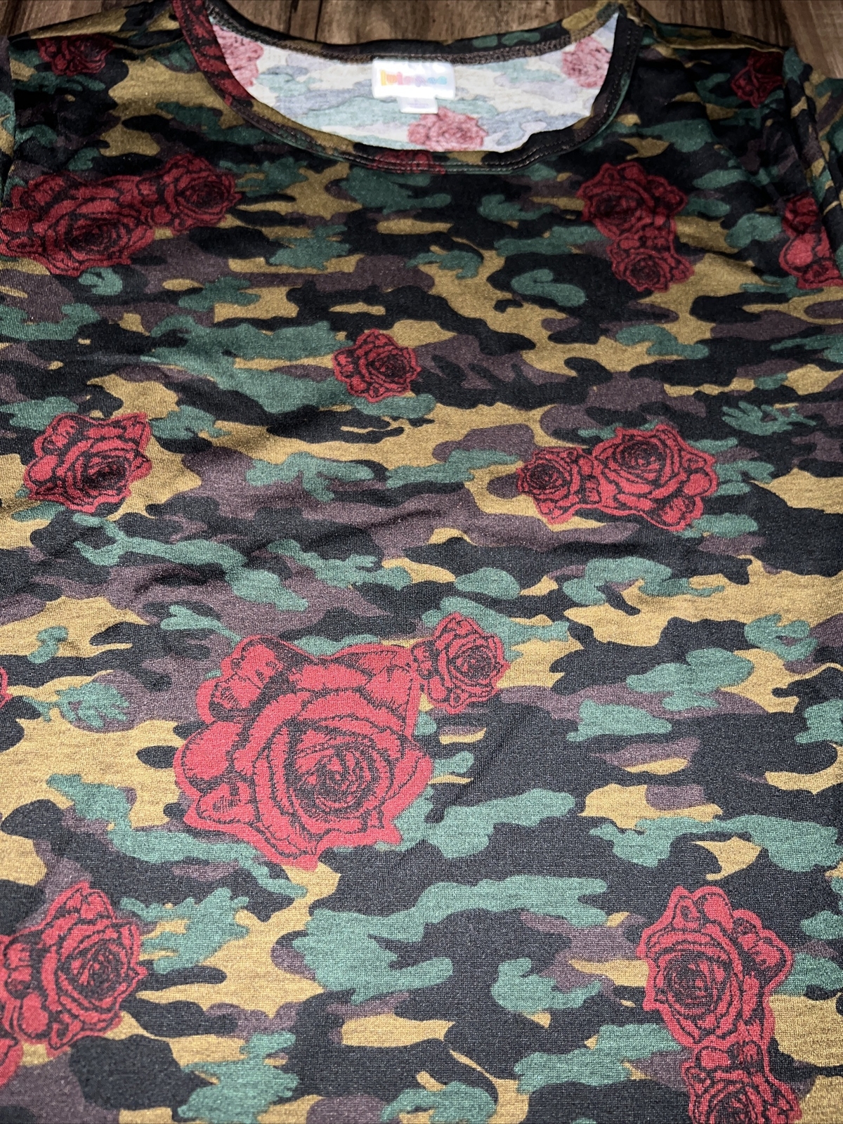 Lularoe Carly Dress 🦄 Large 14/16 12/14 Green Camouflage Red Roses Rare HTF New