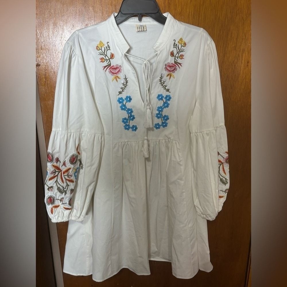 Boutique white pheasant embroidered tassle mini dress large classy luxury cotton