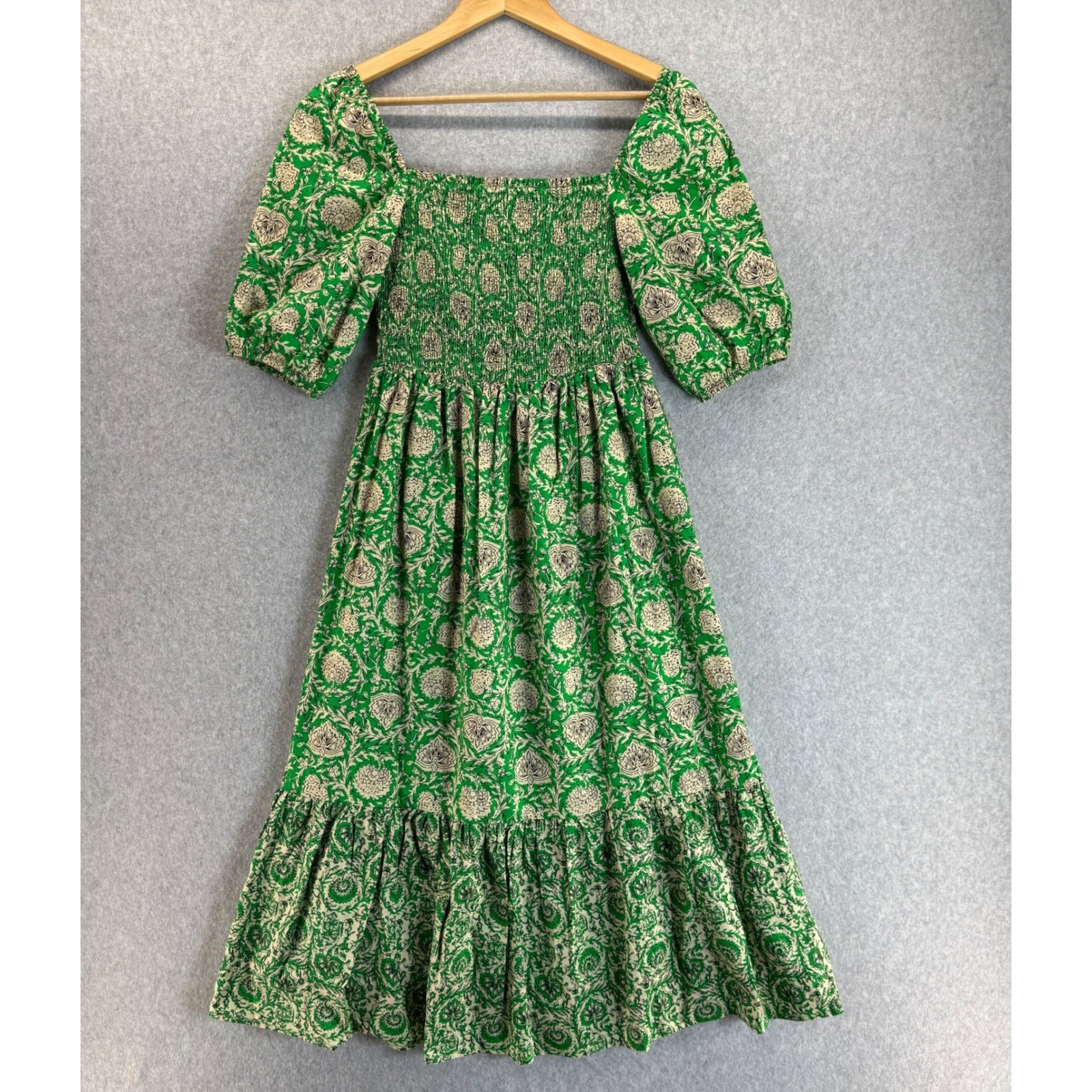House of Harlow 1960 Kelly Green Floral Smocked Midi Dress Puff Sleeve Sz Small