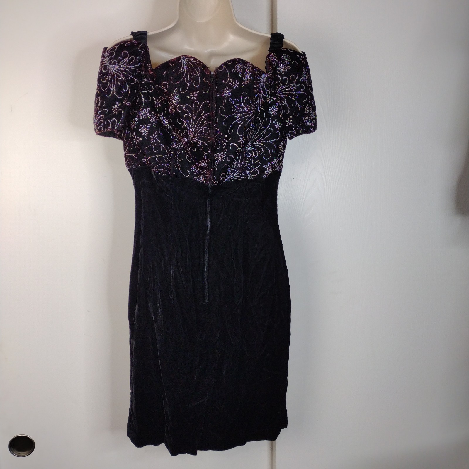 Scott McClintock Black Maroon Cocktail Dress Velvet Sz 10 Off Shoulder 90s Y2K