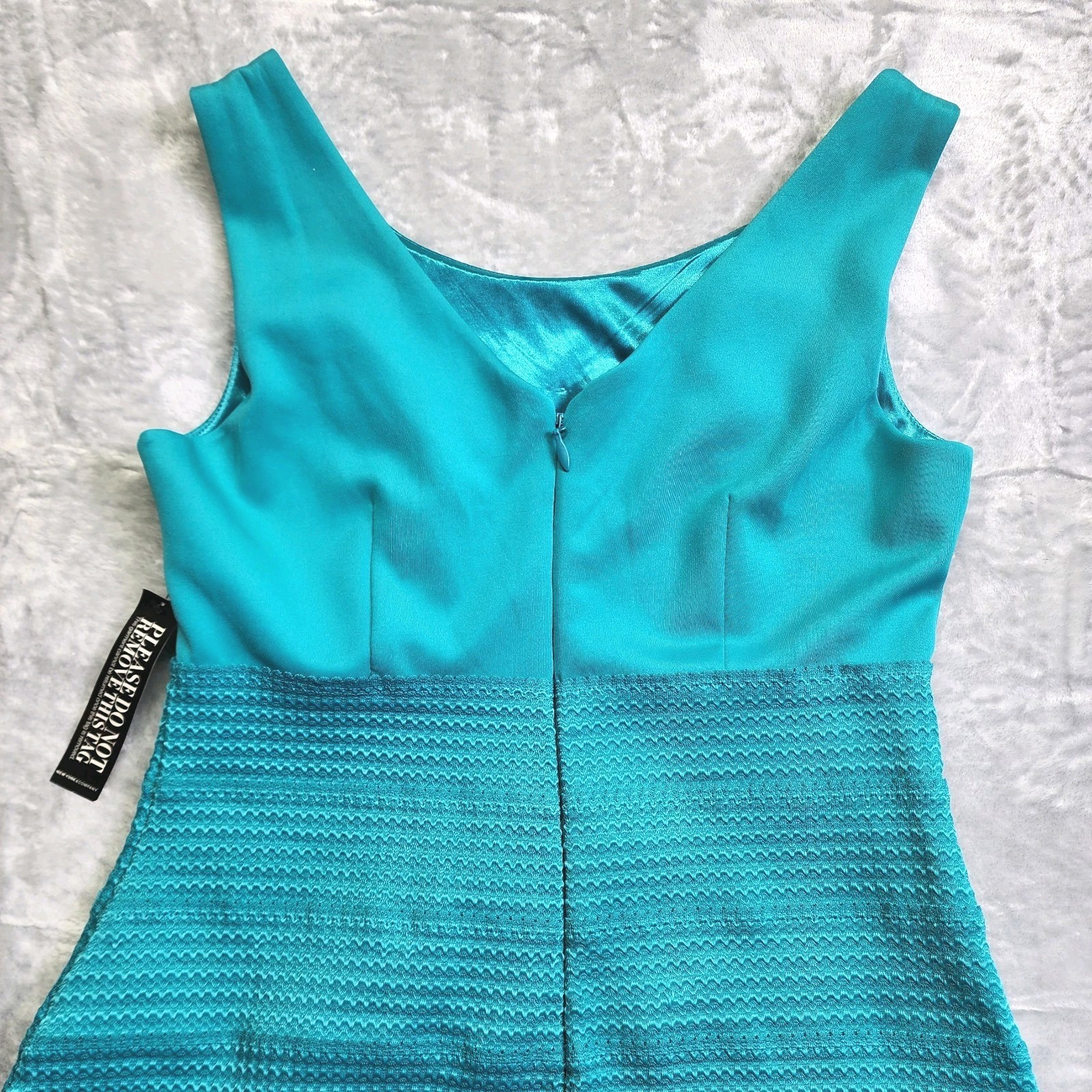NY & Co Turquoise Sleeveless Sheath Dress M Stretch Classic Semi-Formal Cocktail