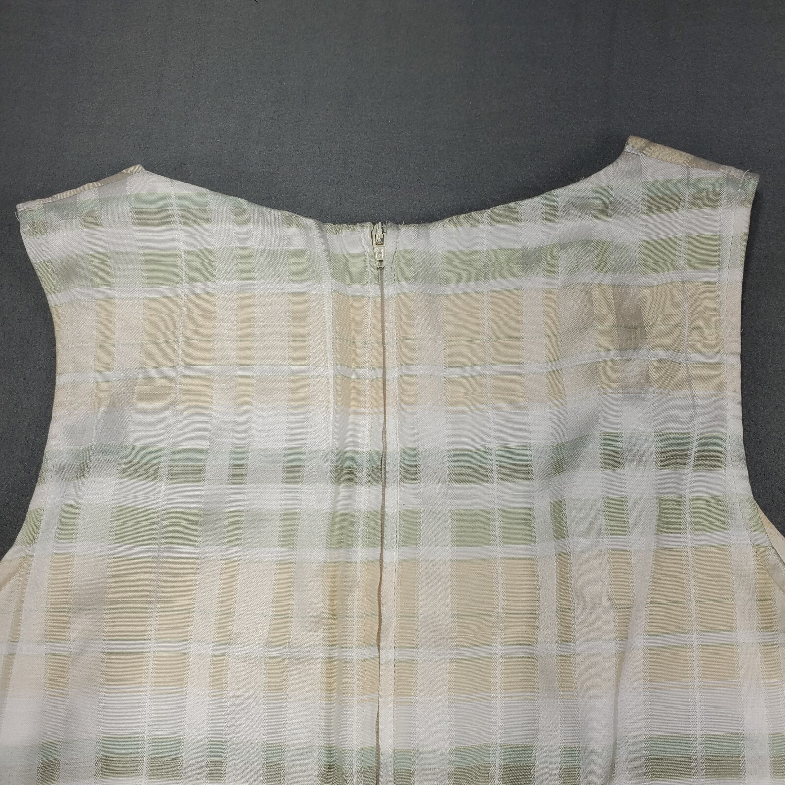 Bentley Summer Dress Rayon Blend Womens Size 8 Sleeveless Plaid Zipper. EUC
