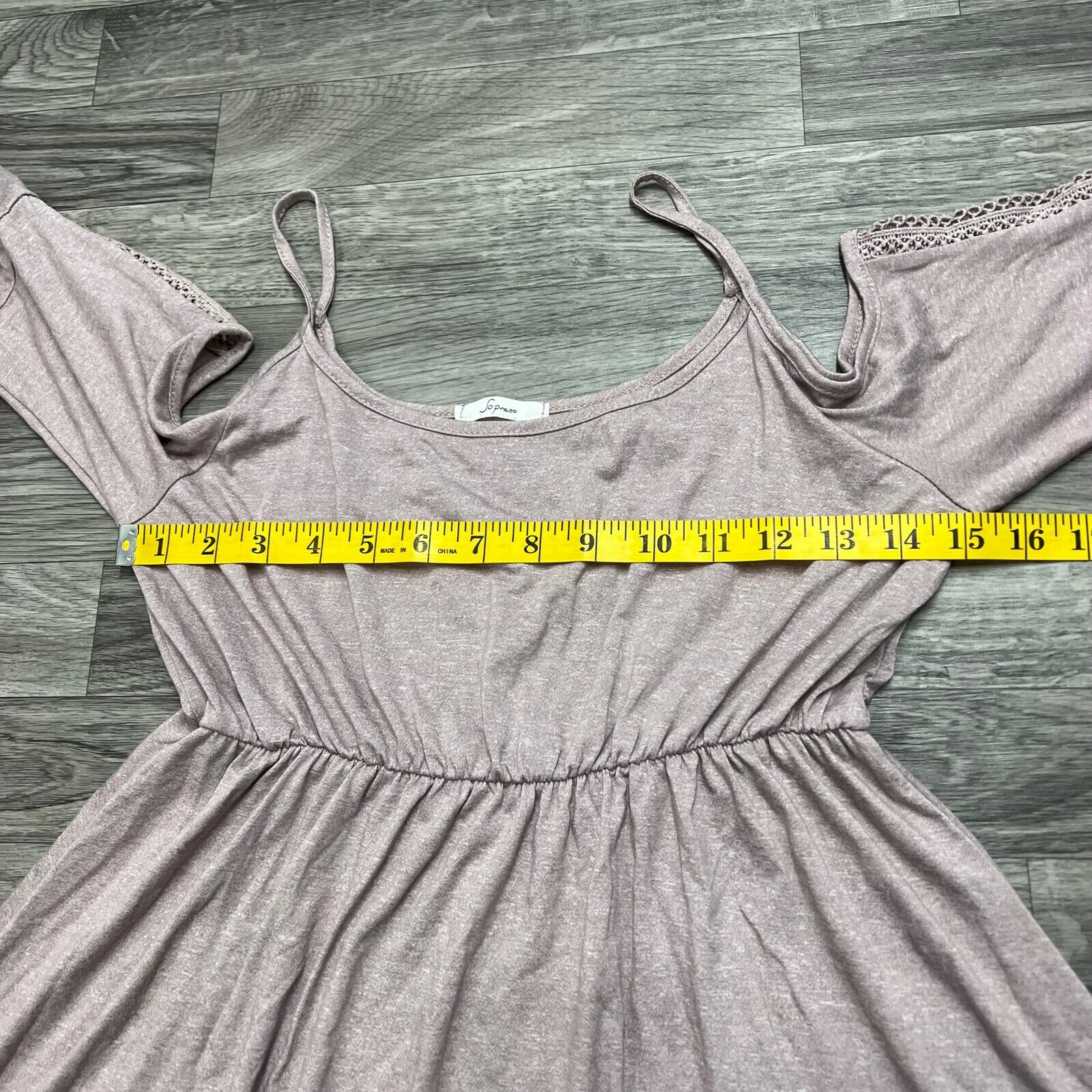 SOPRANO Round Neck Cold Shoulder Sleeve Pink Shirt Dress Women’s Size Medium
