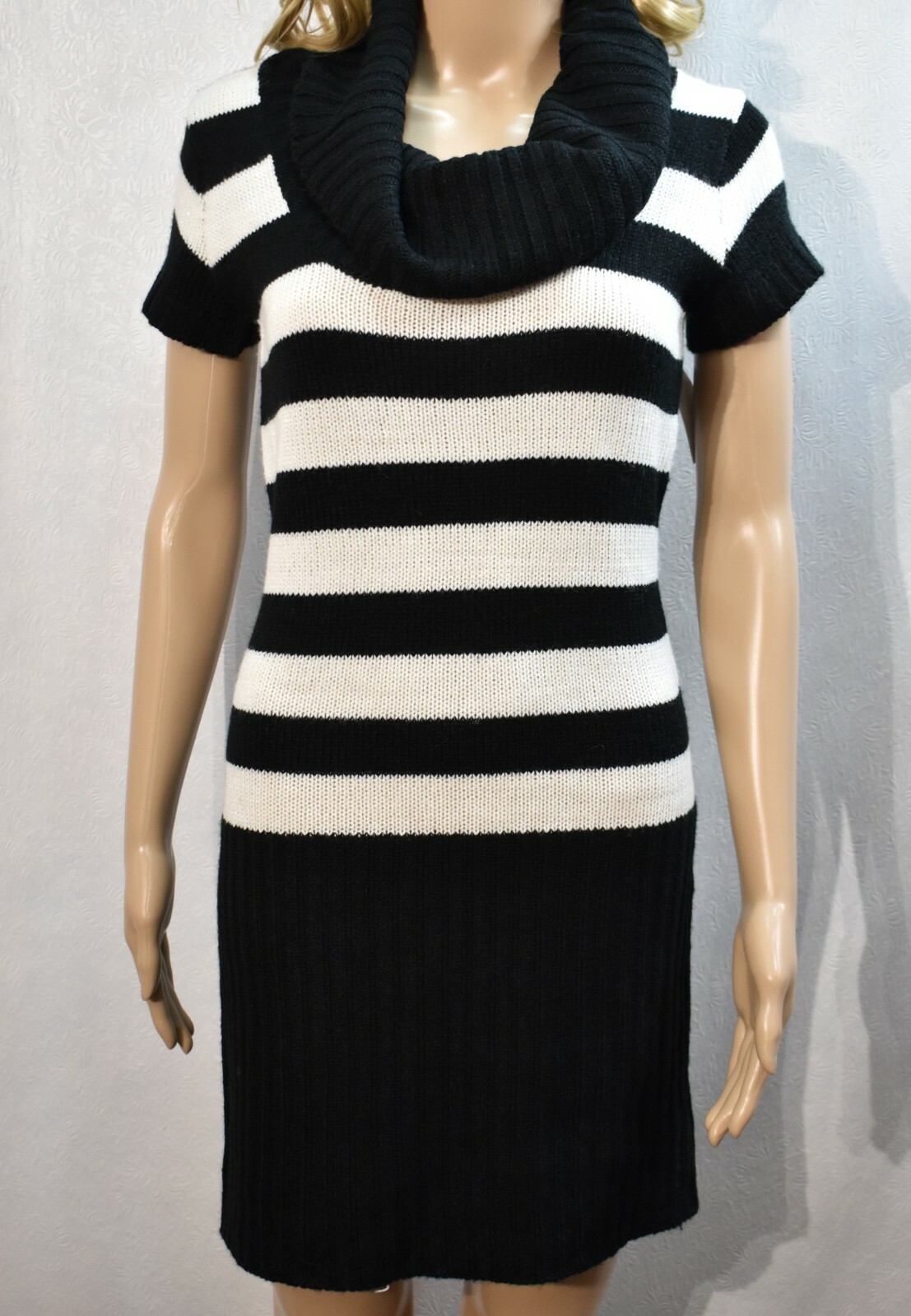 Sauci Dress Sweater White & Black Metallic Size Large Women’s
