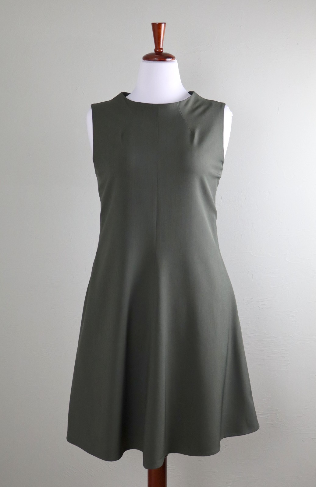M.M. LAFLEUR New York $329 Funnel Neck Sleeveless A-Line Dress Size 14